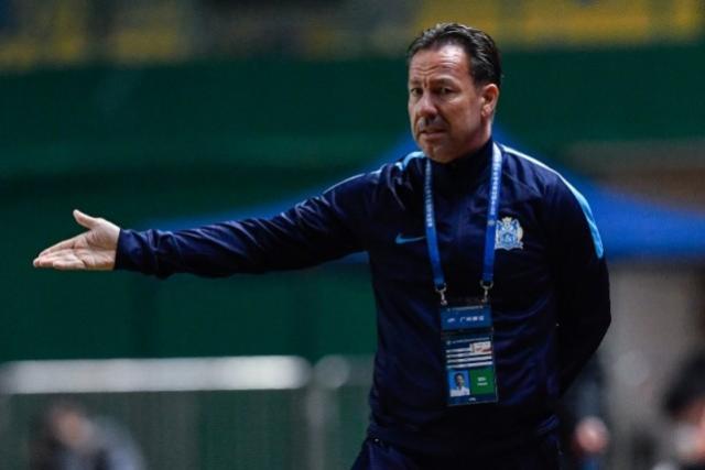 开云-范加斯特:球队表现很顽强 防守还可做得更好